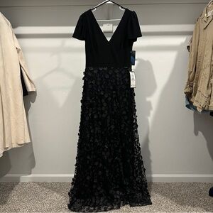 NWT Xscape Mesh 3D Floral Formal Maxi Dress